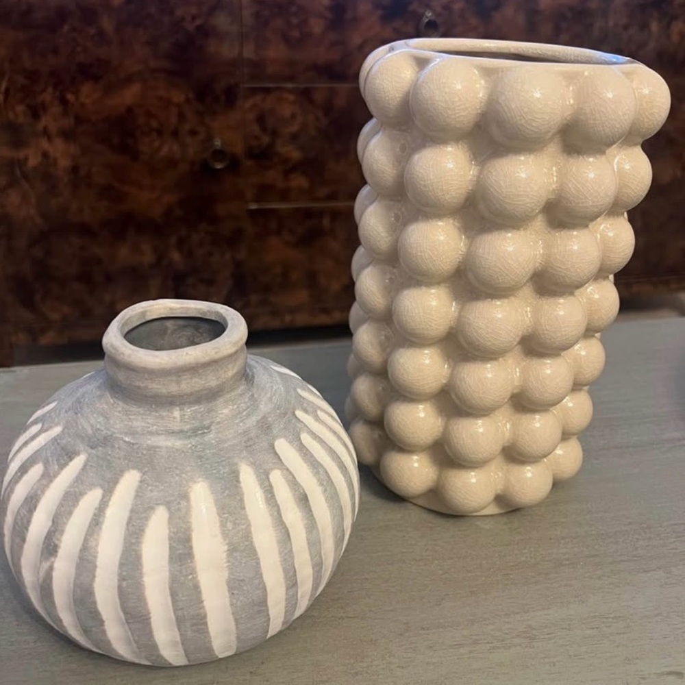 Textured Ceramic Vase Set in Gray and Cream